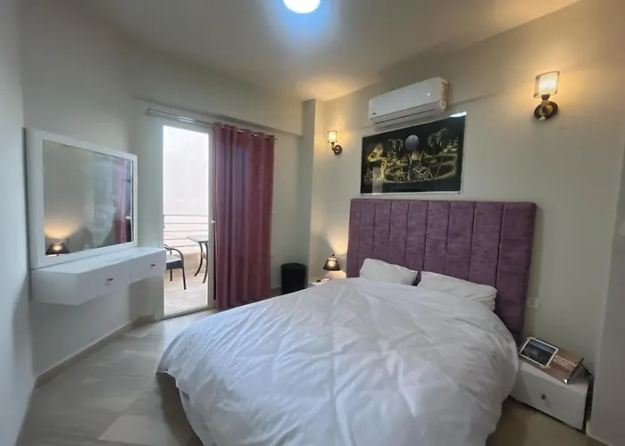 Aparthotel Luxury 2br 2 Min Walk To Beach, Princess