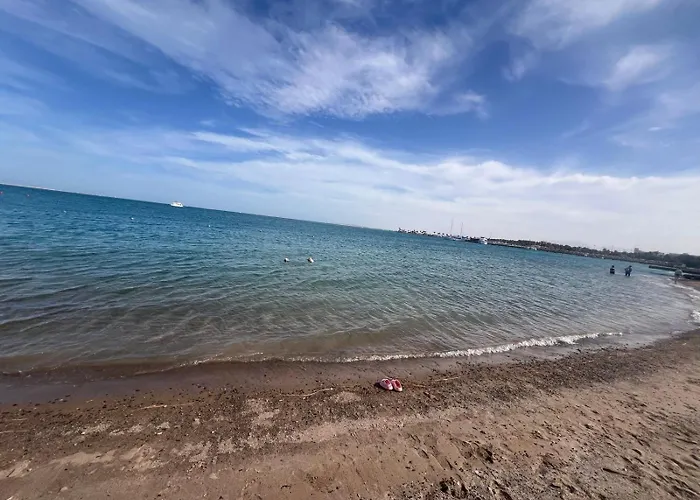 Luxury 2br 2 Min Walk To Beach, Princess * Hurghada