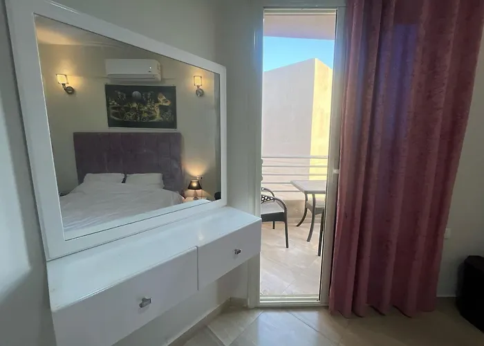 Aparthotel Luxury 2br 2 Min Walk To Beach, Princess